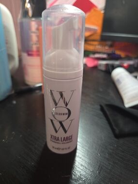Color Wow Xtra Large Volumizing Mousse — White